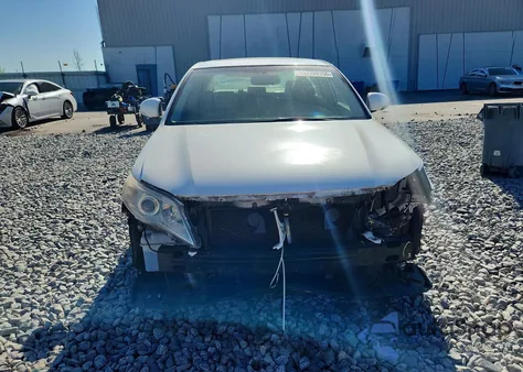 2011 Toyota Avalon Limited from USA, damaged, VIN 4T1BK3DB0BU370047